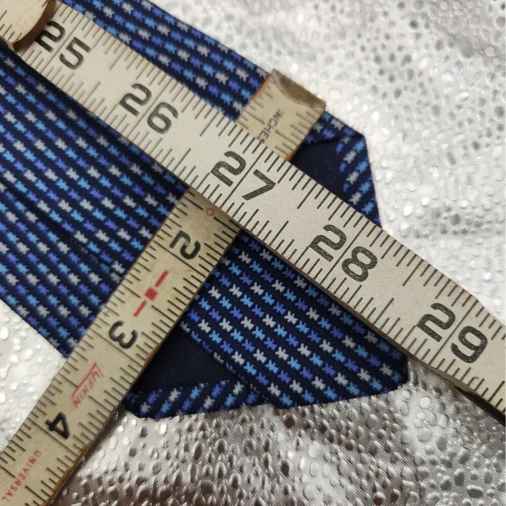 Tie Salvatore Ferragamo Navy Blue Stylized Bears 100% Silk Necktie Italy Vintage
